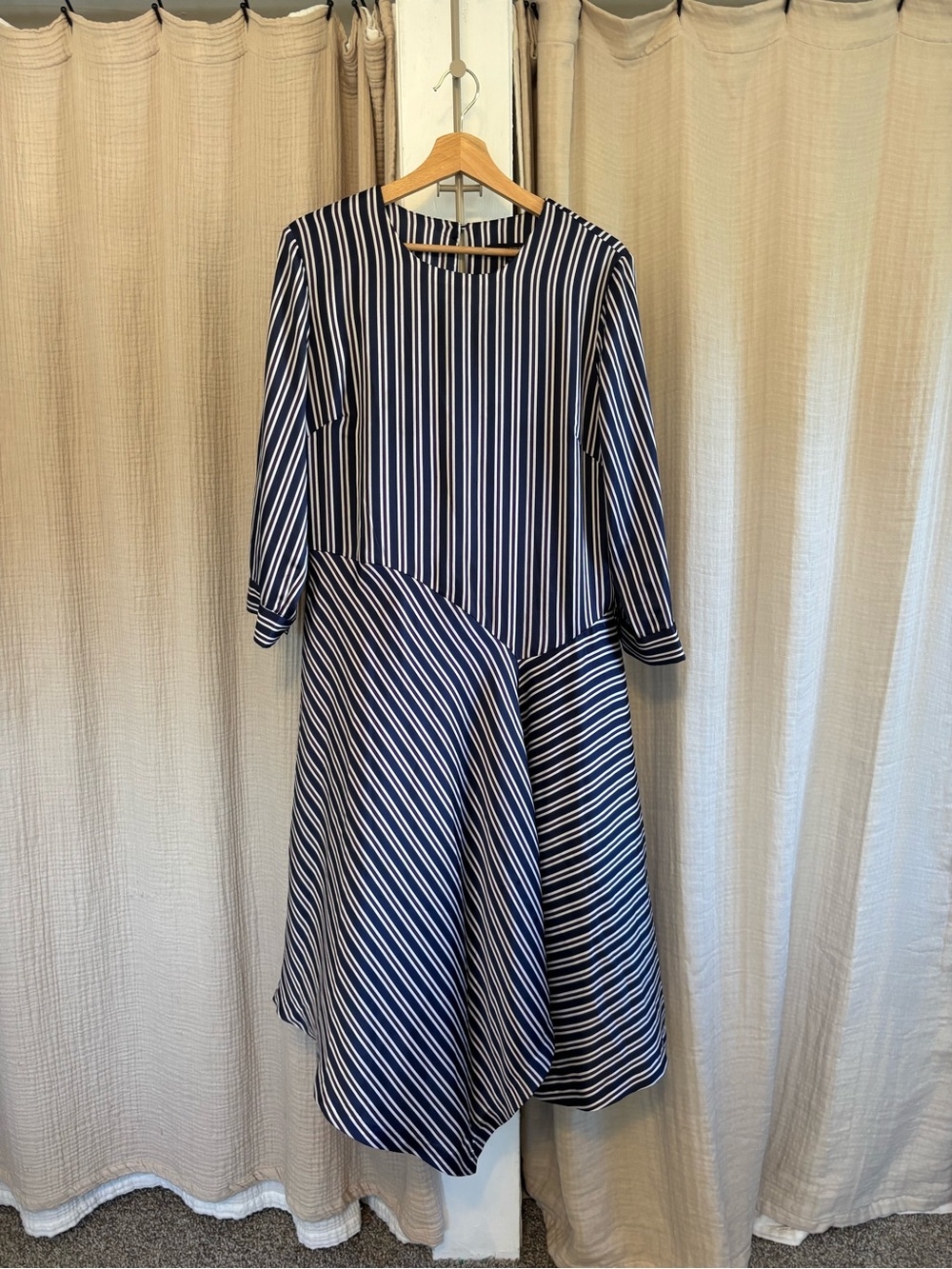 Banana Republic Silky Pinstripe Dress- 14